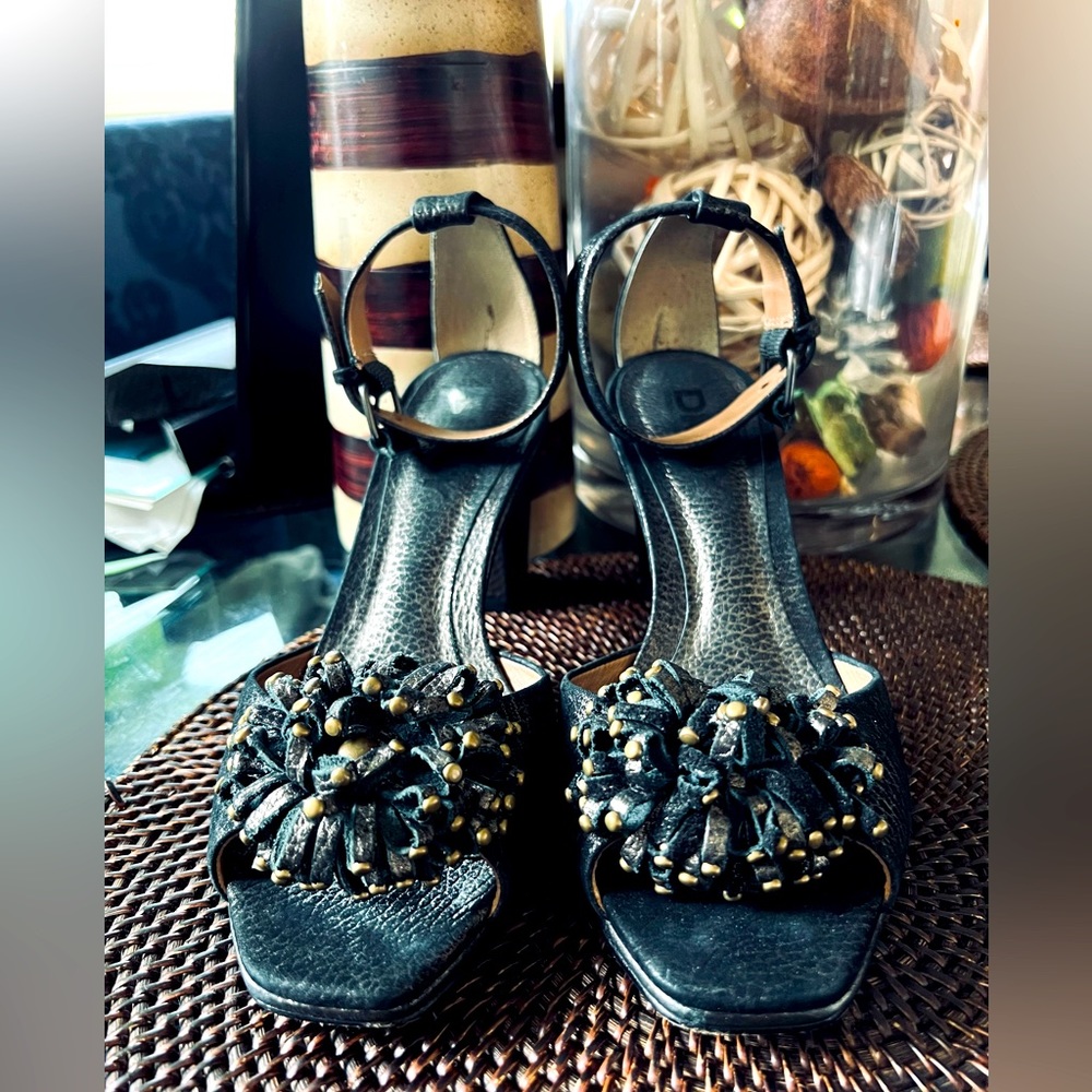 DKNY Heely Sandal